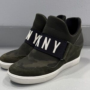 DKNY Cosmo Camo Wedge Sneakers, 7